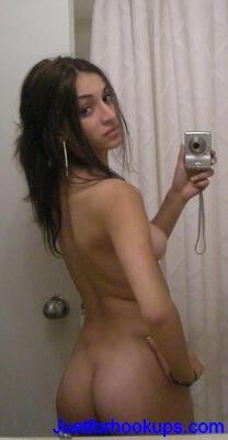 Free porn pics of Hot teen babe selfshots and masturbate 7 of 36 pics