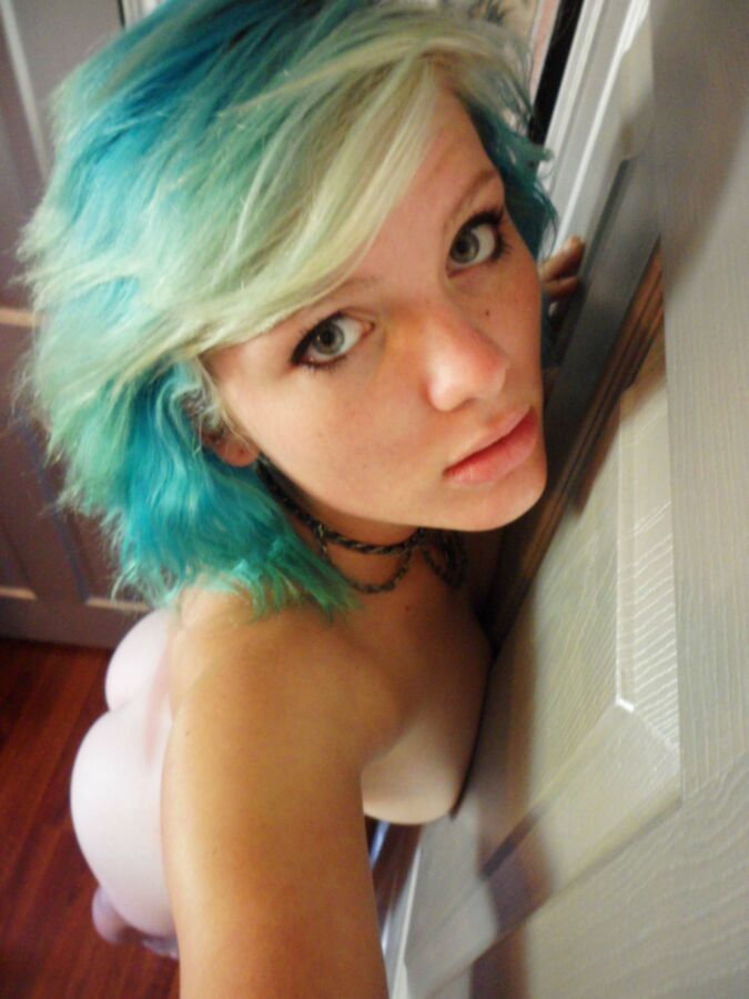 Free porn pics of Dayt Me - Blue haired amateur 7 of 52 pics
