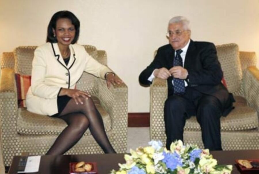 Free porn pics of BY REQUEST. CONDI RICE. US DIPLOMAT AND MAYBE SOMETHING EXTRA... 24 of 62 pics