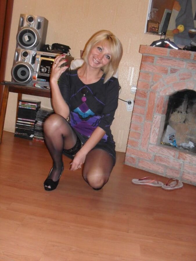 Sexy blonde amateur milf from Poland or Russia image pic