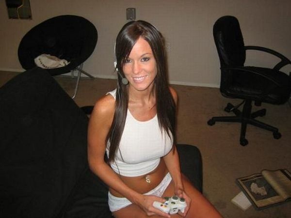 Free porn pics of Girls, Geeks, and Glasses 4 of 137 pics