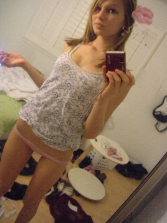 Hot Preppy Blonde Nude Pic 28