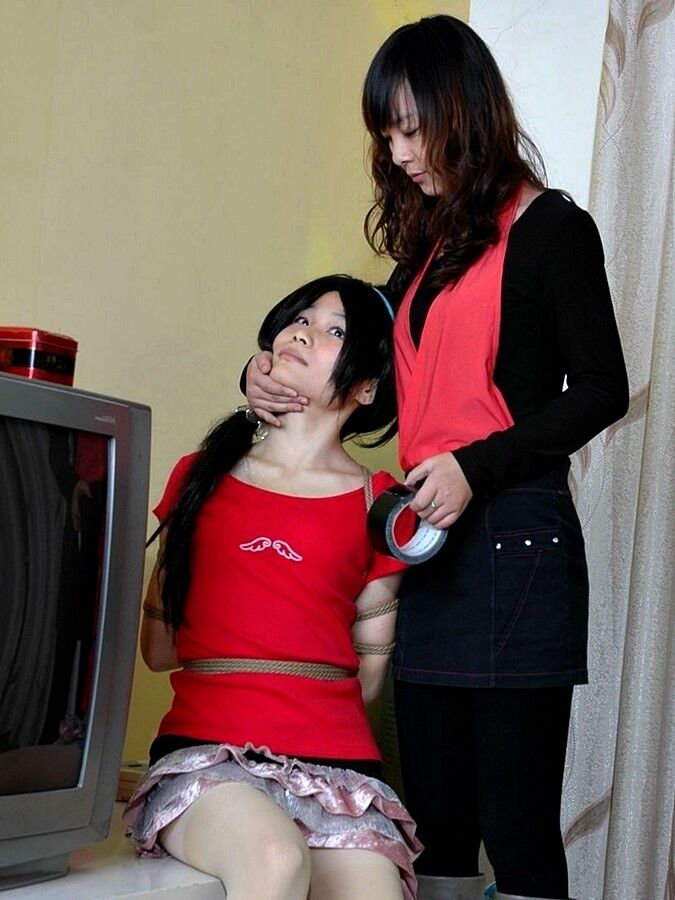 Free porn pics of Chinese girl tied and gagged 6 of 24 pics