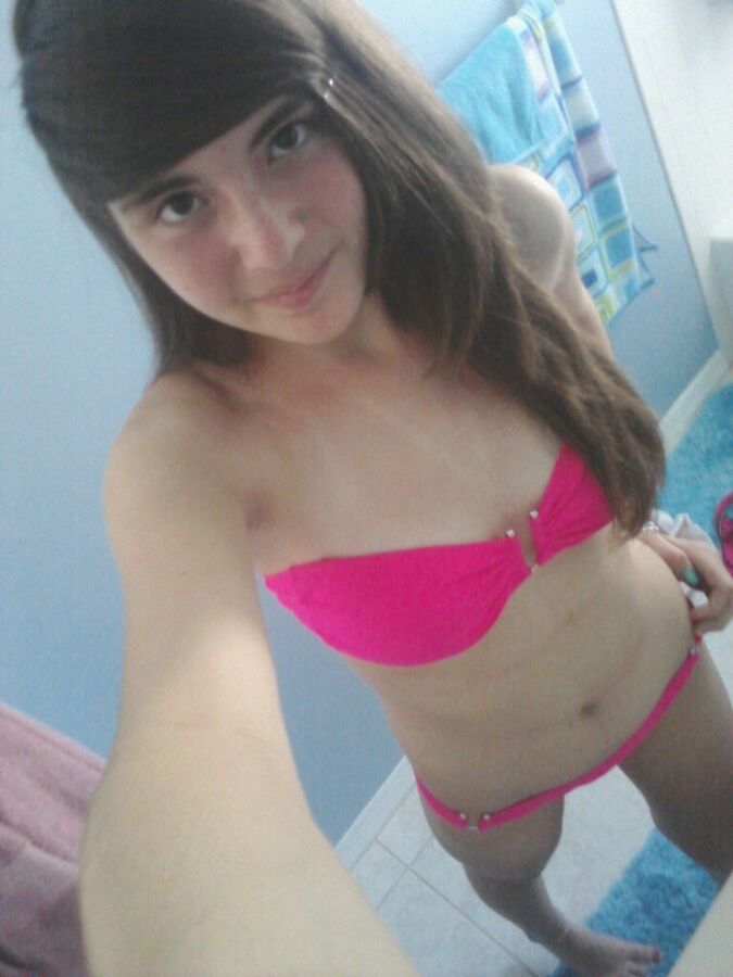 Free porn pics of Teenager Kirsten Flashing Her Bra and Panties 10 of 19 pics