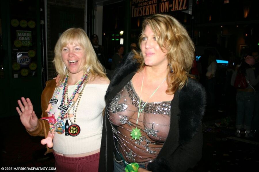 Free porn pics of Mardigras flashers & Exhibitionists 5 of 80 pics