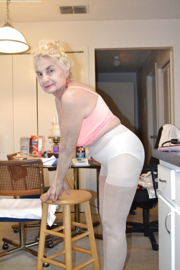 Free porn pics of old and fat in pantyhose 4 of 32 pics