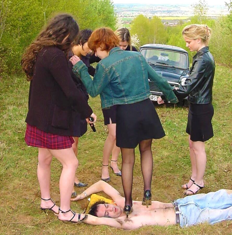 Free porn pics of russian mafia Girls-Party 15 of 21 pics