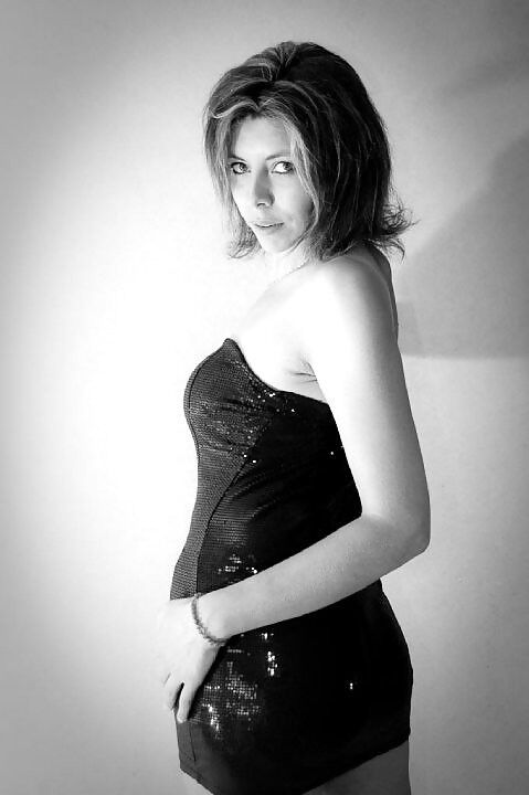 Free porn pics of French MILF Laetitia Soft Posing 13 of 19 pics