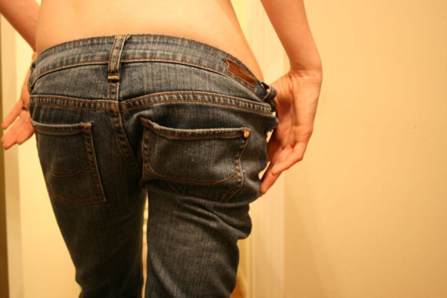 Free porn pics of Teen jeans. 1 of 4 pics