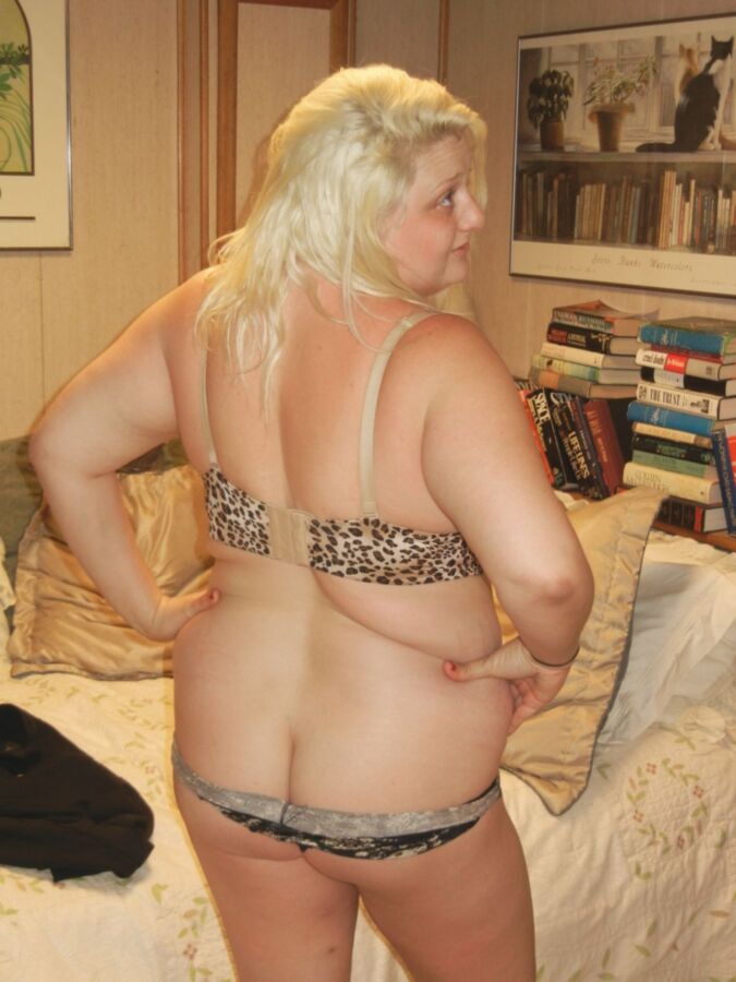 Free porn pics of Jade,hot blonde ssbbw whore with huge saggy tits 8 of 24 pics