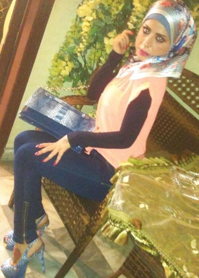 Free porn pics of Arabian Hijab  6 of 10 pics