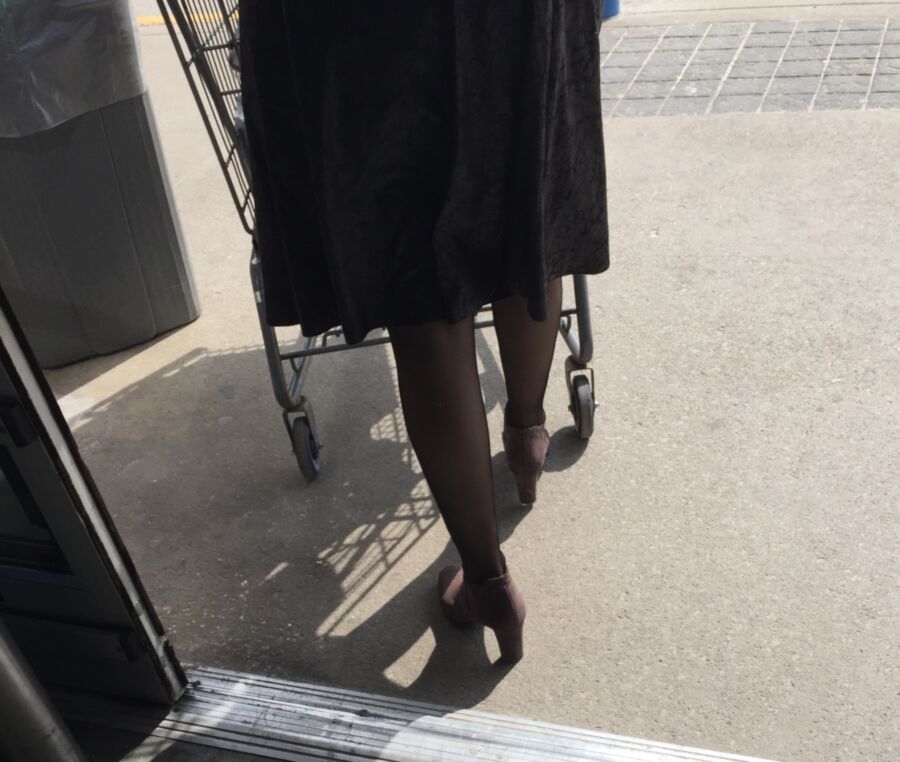 Free porn pics of Candid pantyhose legs 2 of 2 pics