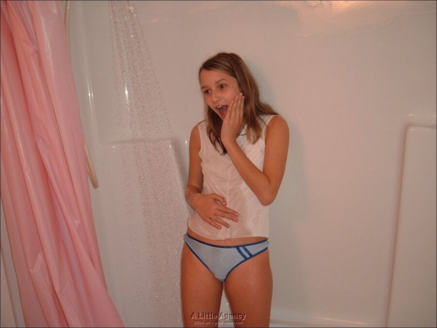 Free porn pics of Melissa very young sexy slutty in shower 9 of 83 pics