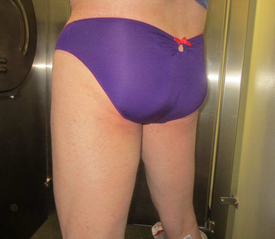 Free porn pics of horny in panties at work 21 of 23 pics