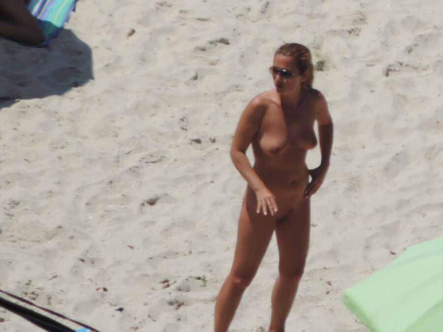 Free porn pics of blonde on the beach 2 of 2 pics