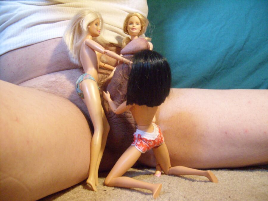 Free porn pics of Barbie threesome 4 of 30 pics