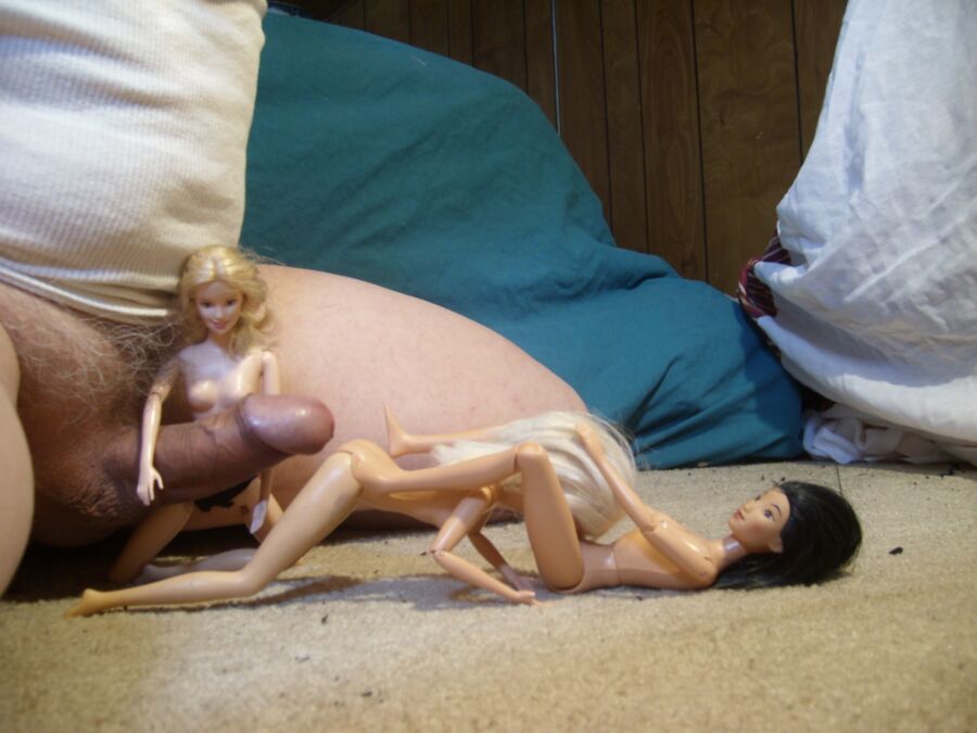 Free porn pics of Barbie threesome 13 of 30 pics