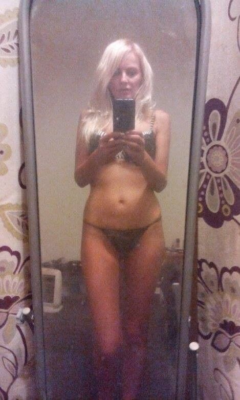 Free porn pics of stupid bimbo blonde milf charlotte 2 of 14 pics