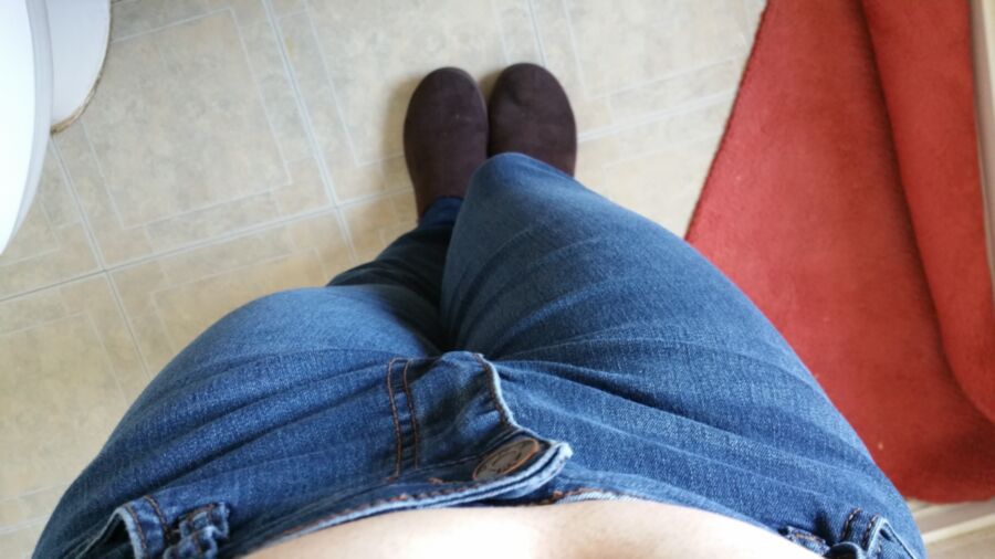 Free porn pics of me in jeans :) 1 of 2 pics