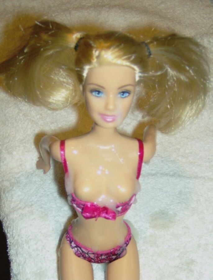 Free porn pics of Barbie Cums for a Visit 14 of 14 pics