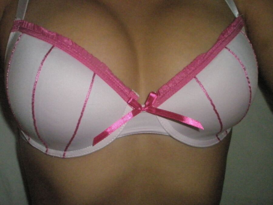 Free porn pics of hot and sexy bras 8 of 89 pics