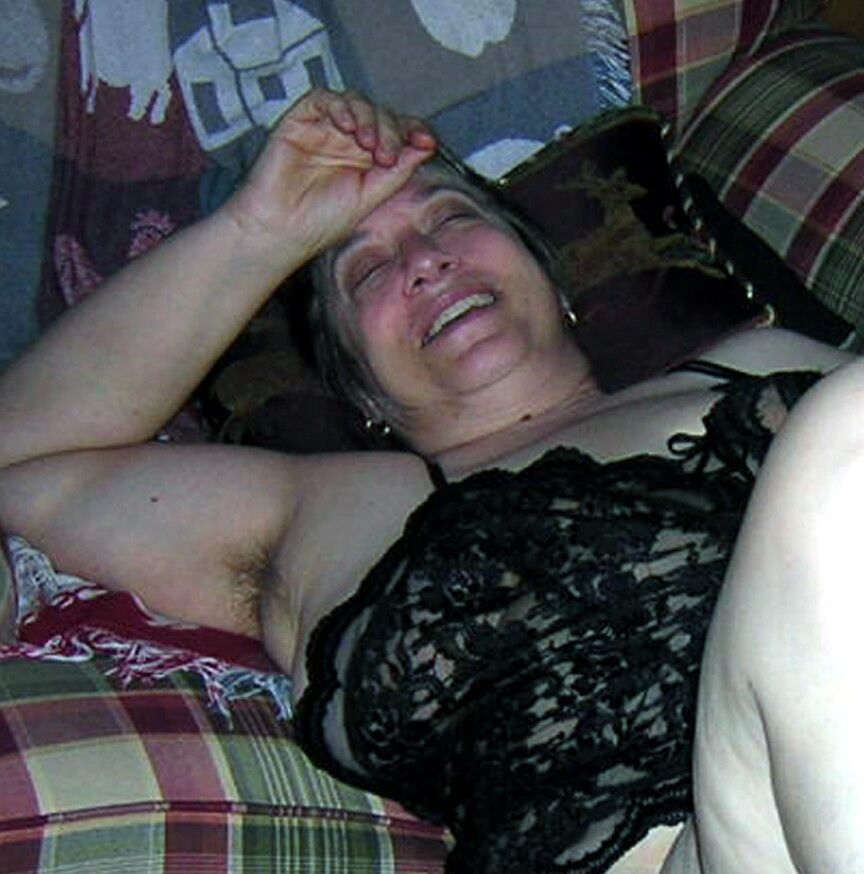 Free porn pics of My Bebe: a Hairy, Horny BBW 2 of 14 pics
