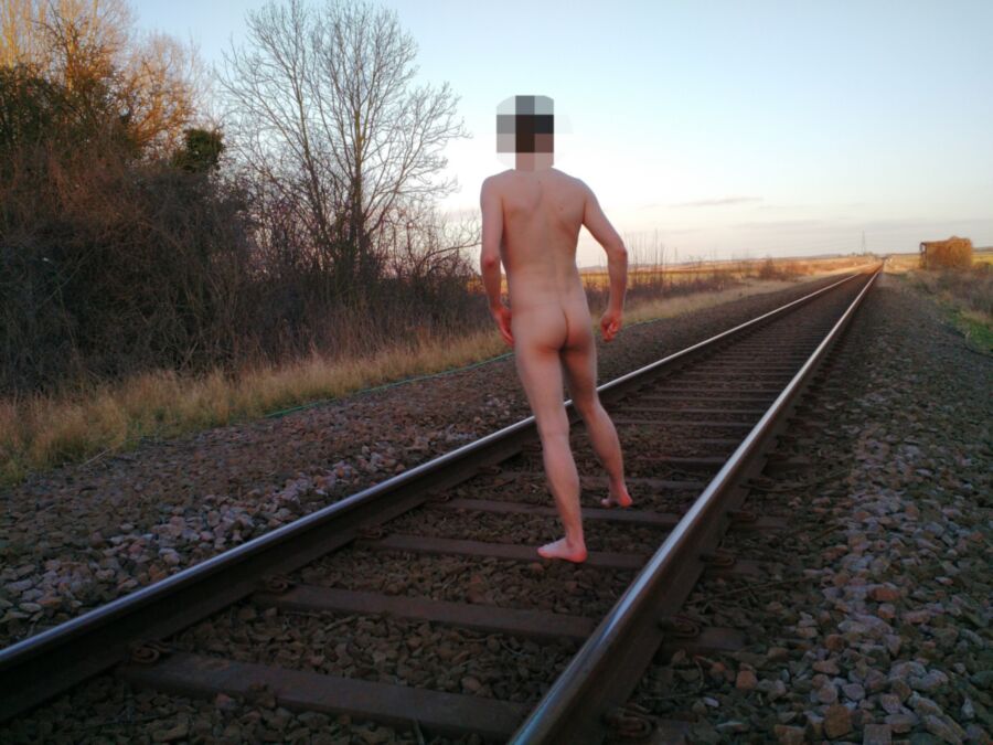 Free porn pics of Me naked on the railway 1 of 21 pics