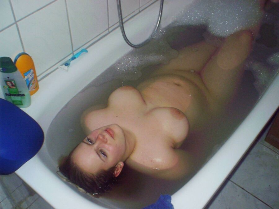 Free porn pics of Chubby Women in Bath 1 of 10 pics