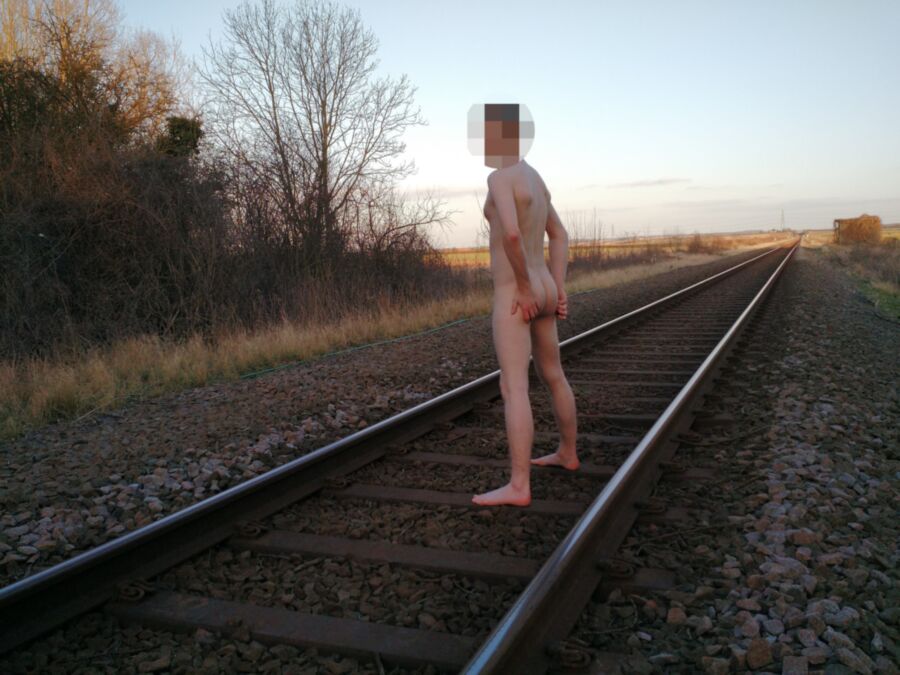 Free porn pics of Me naked on the railway 2 of 21 pics