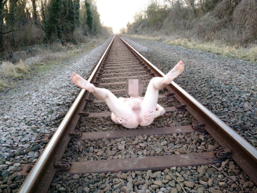 Free porn pics of Me naked on the railway 7 of 21 pics