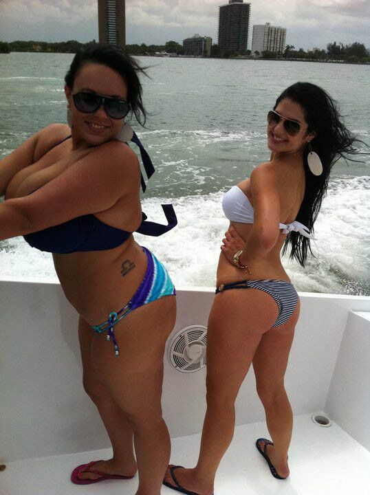 Free porn pics of Yendri Diaz(Latina with MEGA tits) 12 of 20 pics