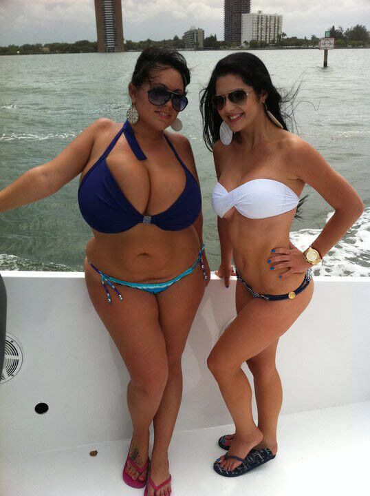 Free porn pics of Yendri Diaz(Latina with MEGA tits) 13 of 20 pics