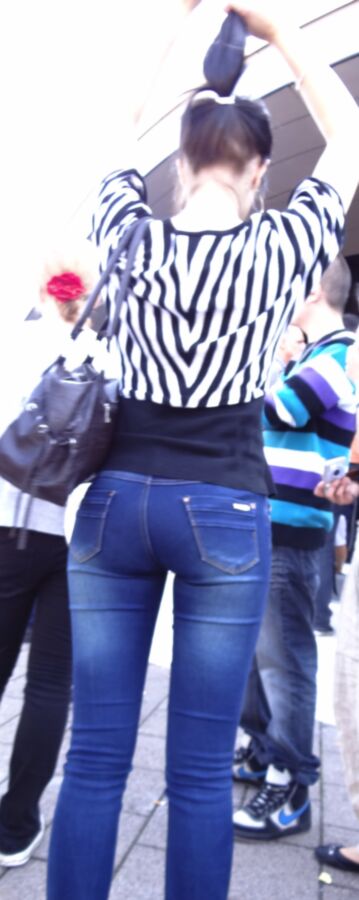 Free porn pics of Sexy Jeans Ass 10 of 10 pics