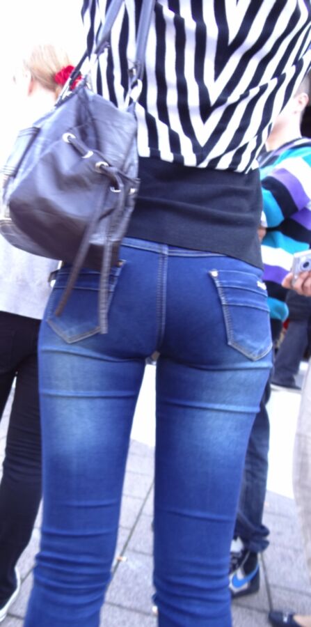 Free porn pics of Sexy Jeans Ass 5 of 10 pics